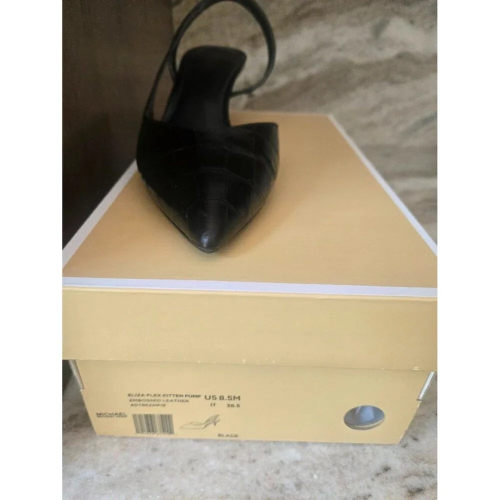NIB Michael Kors pump